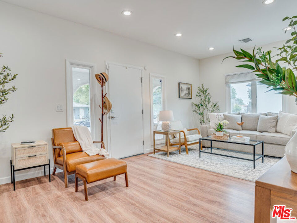 1836 Lake Street - Photo 8