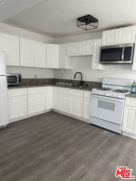1116 N Ardmore Avenue - Photo 6
