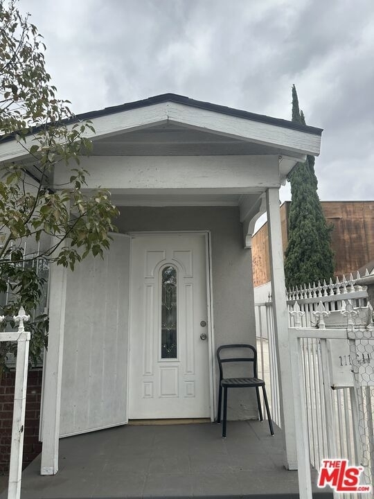 1116 N Ardmore Avenue - Photo 1