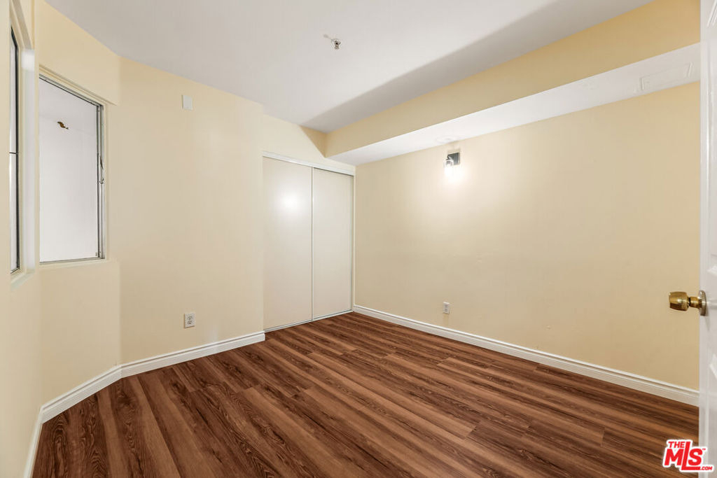4755 Templeton Street - Photo 13