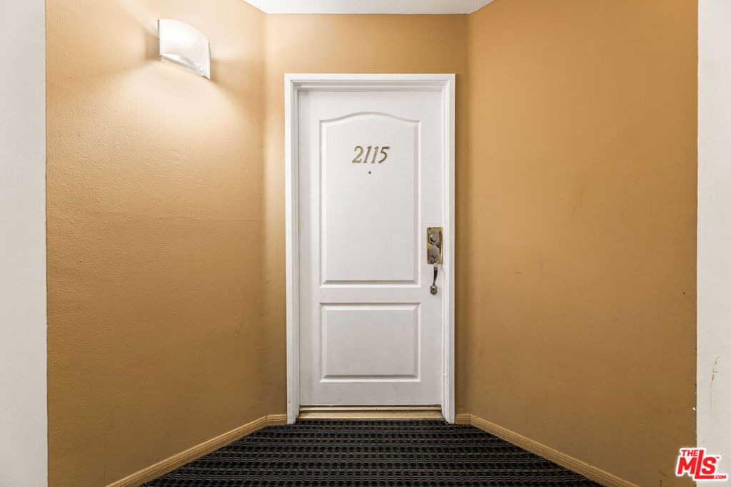 4755 Templeton Street - Photo 30