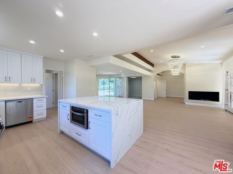 2000 San Ysidro Drive - Photo 26