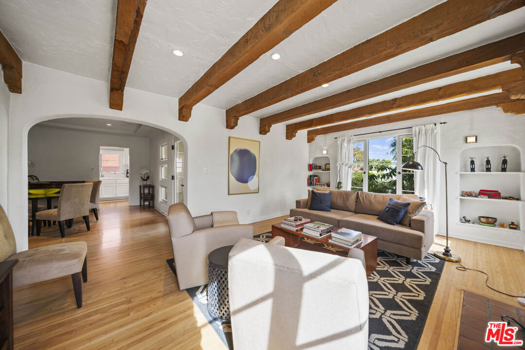837 N Harper Avenue - Photo 4