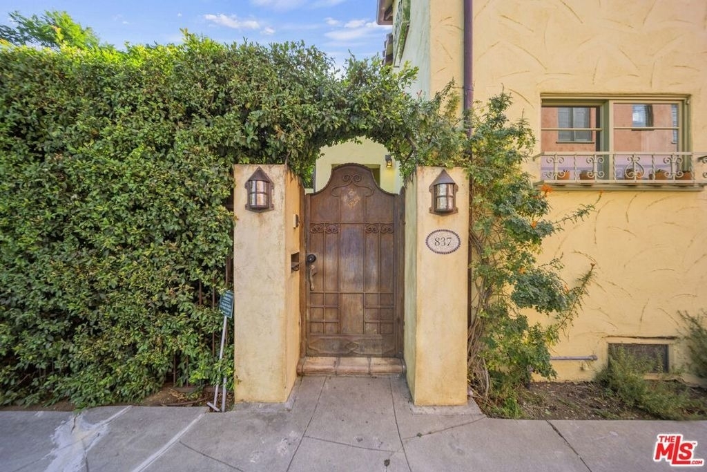 837 N Harper Avenue - Photo 34