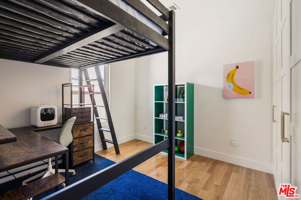 137 E Avenue 43 - Photo 18