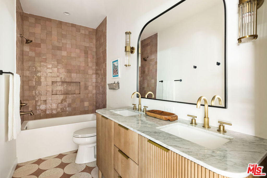 137 E Avenue 43 - Photo 16