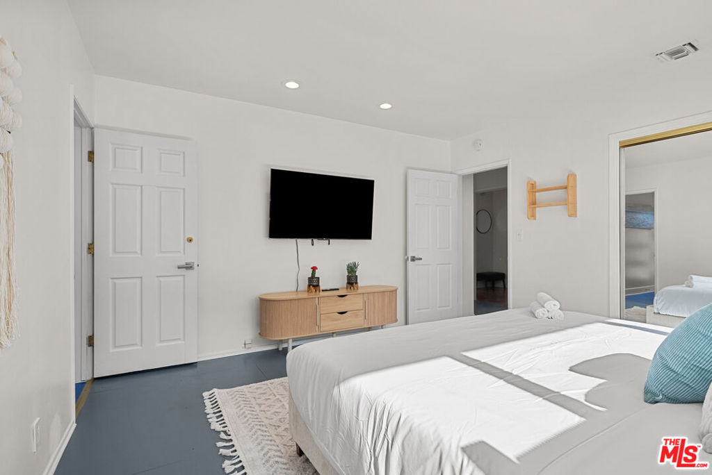 5127 Gaynor Avenue - Photo 38