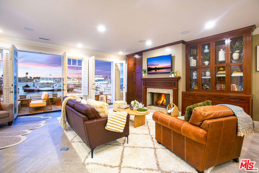 421 E Edgewater Avenue - Photo 15