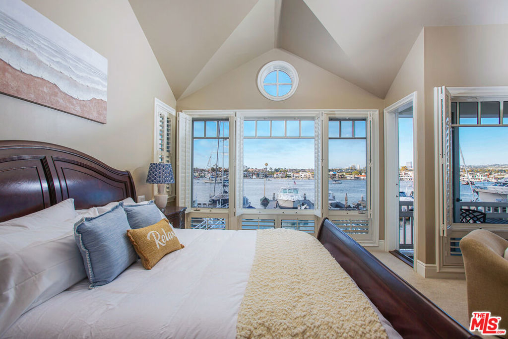 421 E Edgewater Avenue - Photo 38