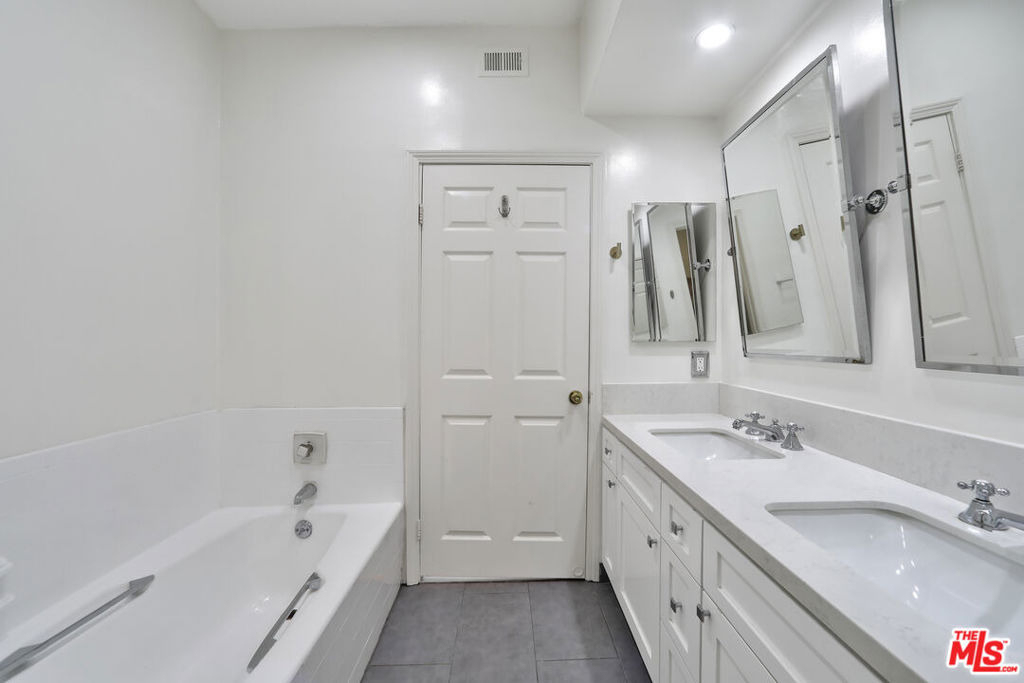11939 Gorham Avenue - Photo 31
