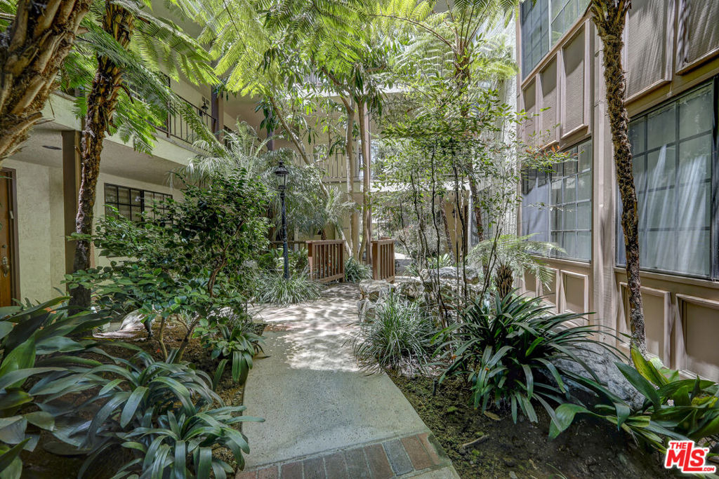 11939 Gorham Avenue - Photo 4