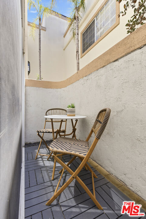 11110 Camarillo Street - Photo 8