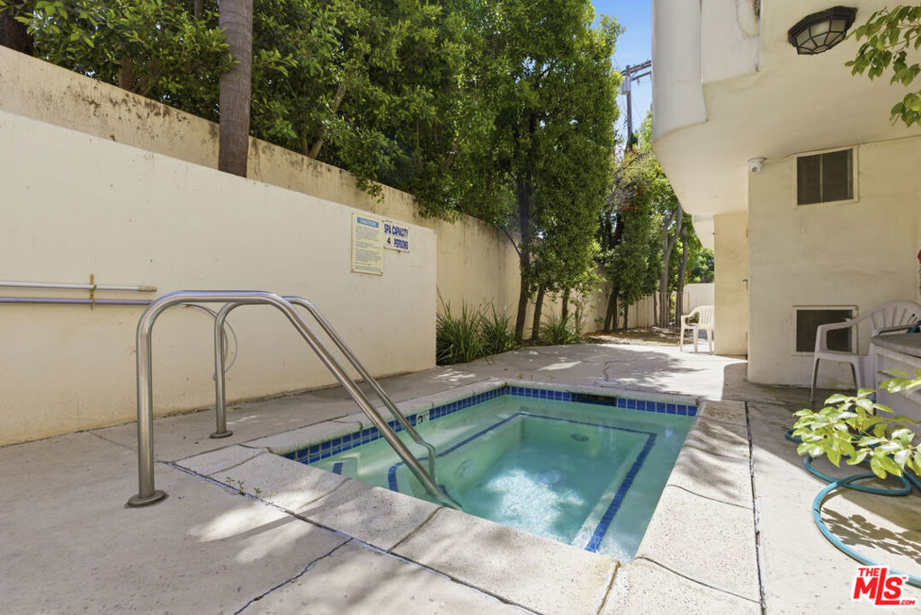 11110 Camarillo Street - Photo 24