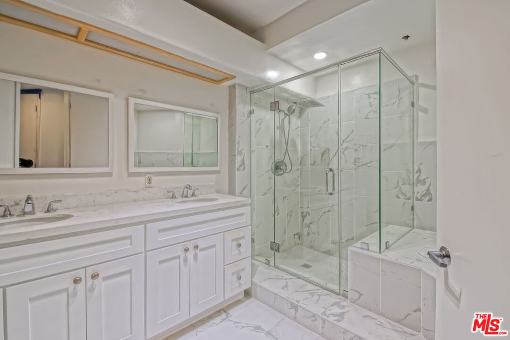 1875 S Beverly Glen Boulevard - Photo 14
