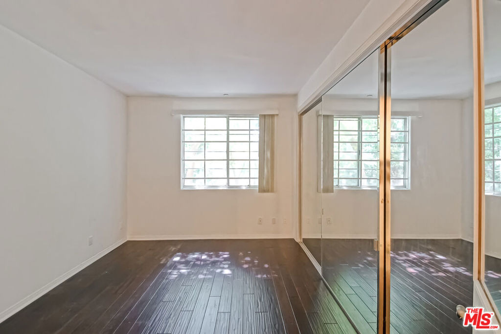 1875 S Beverly Glen Boulevard - Photo 24