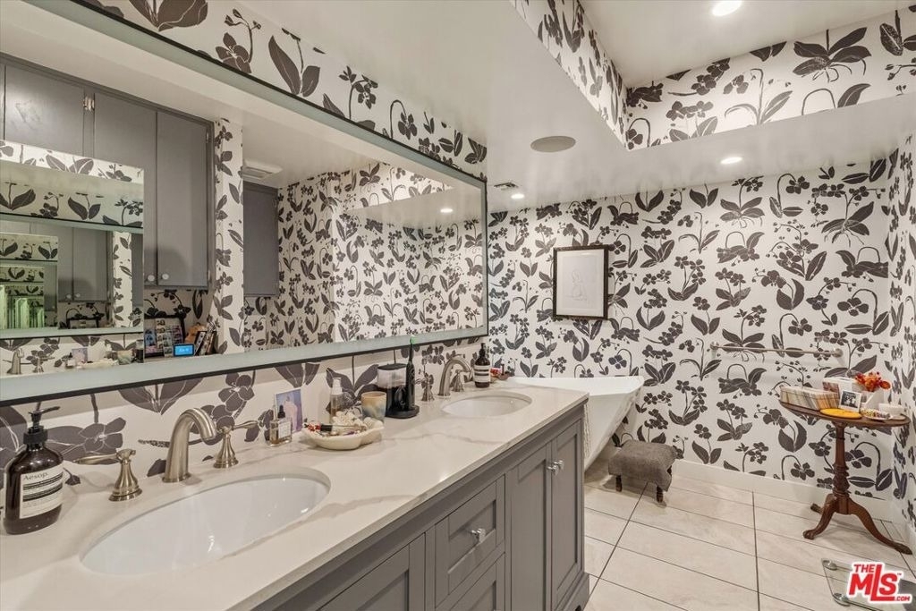 4927 Bellaire Avenue - Photo 18