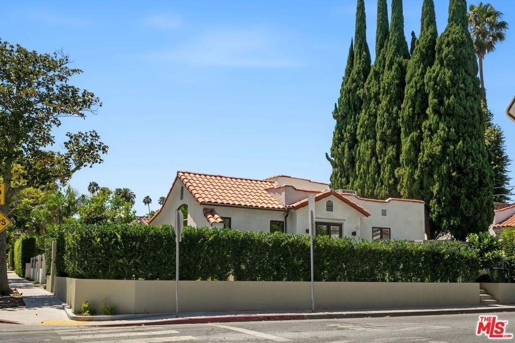 9001 Rosewood Avenue - Photo 43