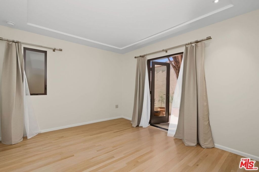 9001 Rosewood Avenue - Photo 26