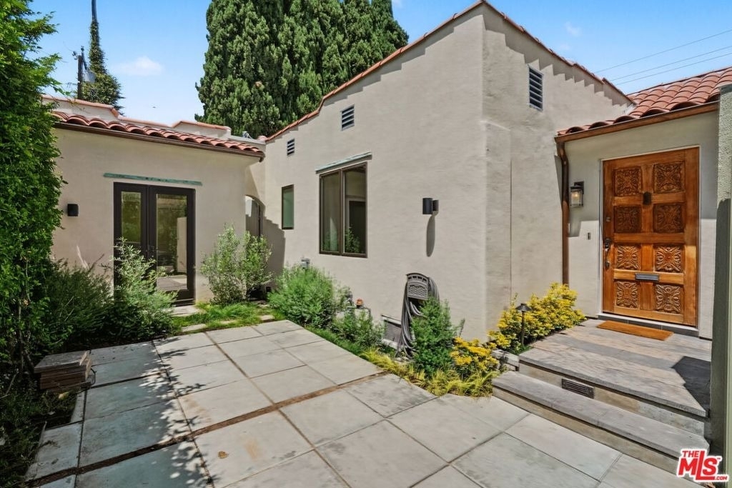 9001 Rosewood Avenue - Photo 35