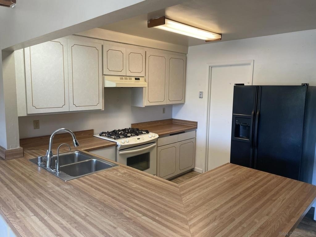 10428 Len Court - Photo 3