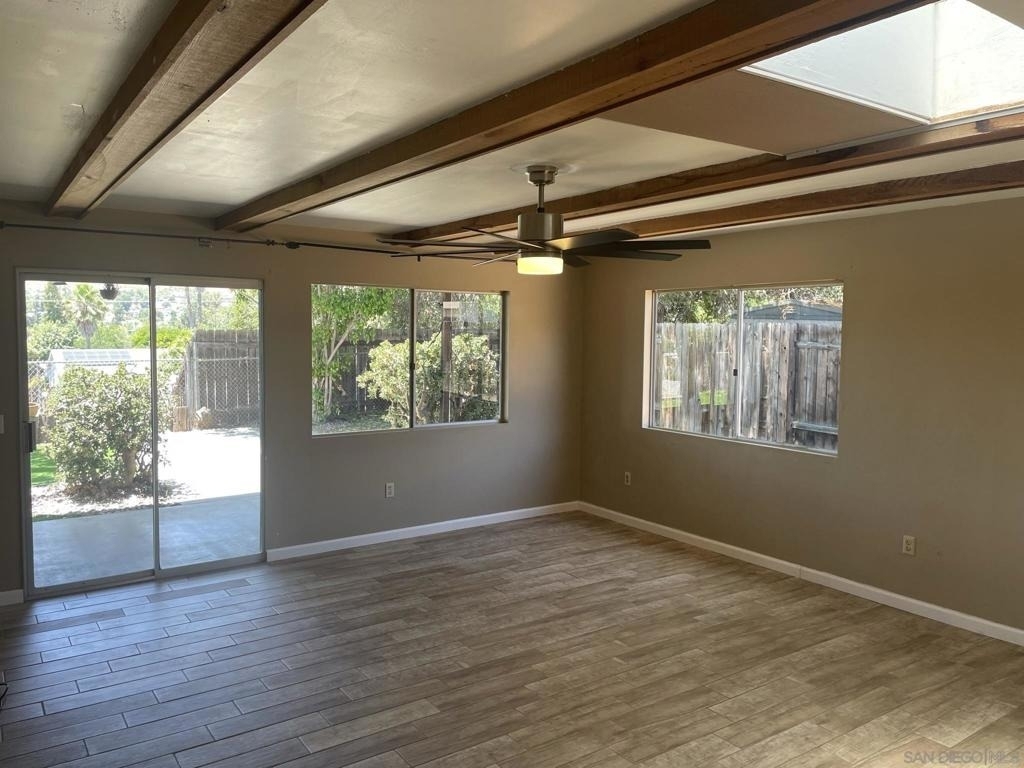 10428 Len Court - Photo 2