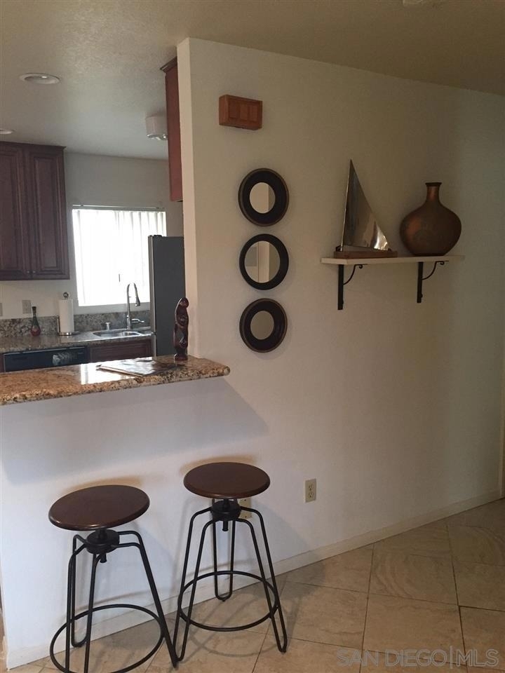 1460 W Oliver Avenue - Photo 3
