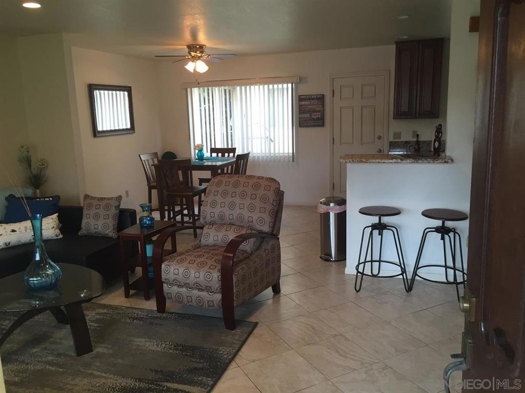 1460 W Oliver Avenue - Photo 2