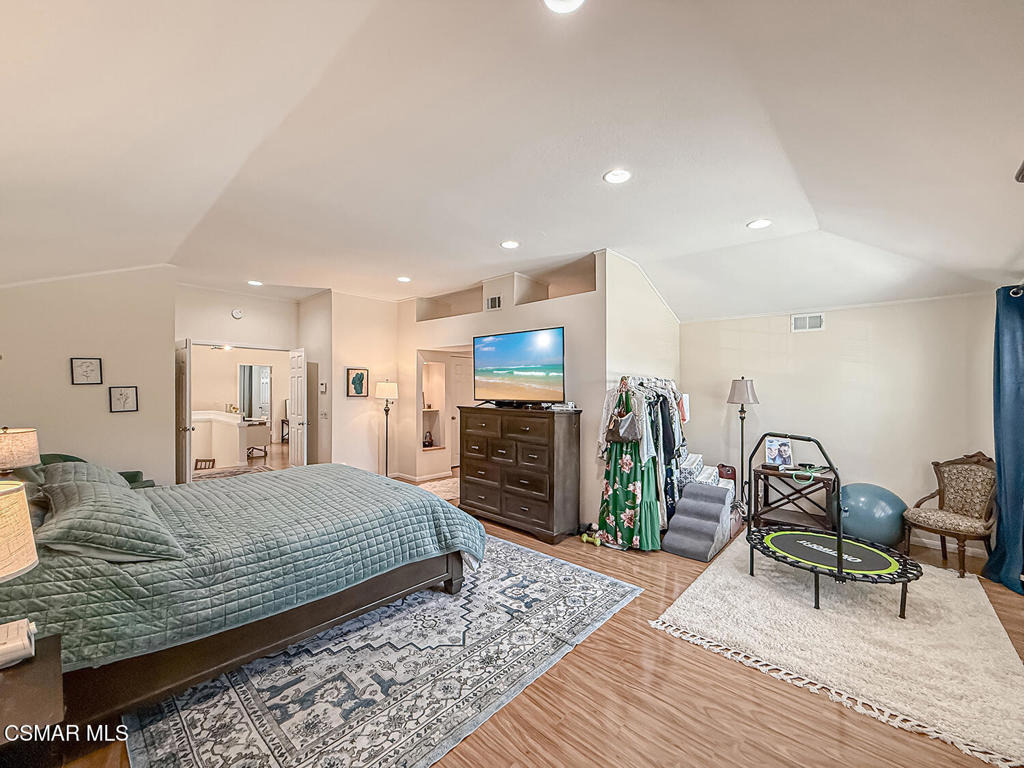 2111 Peak Place - Photo 36
