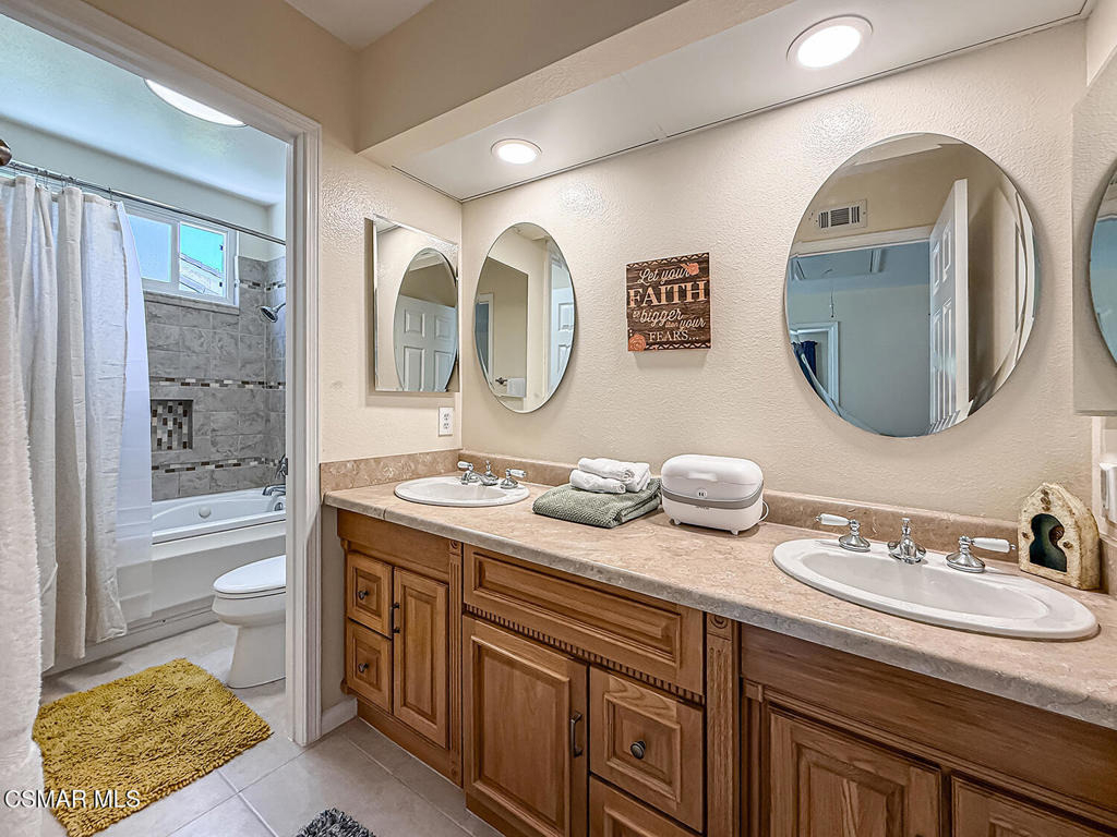 2111 Peak Place - Photo 31