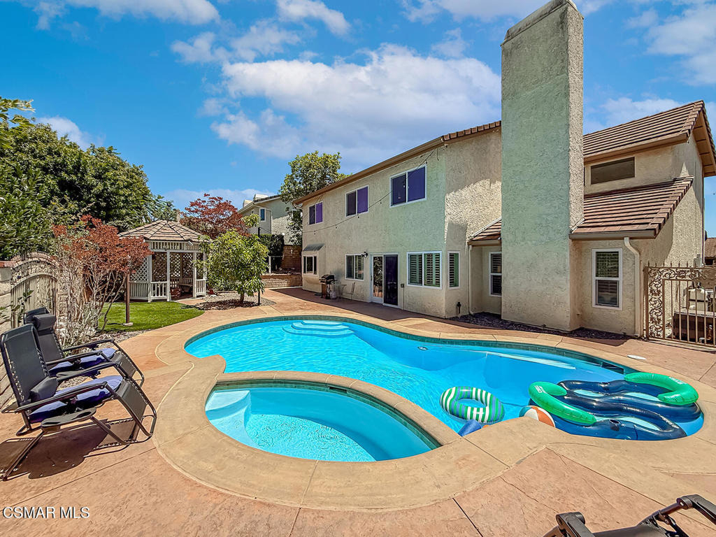 2111 Peak Place - Photo 53