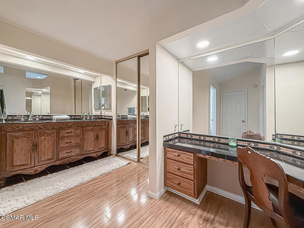 2111 Peak Place - Photo 38