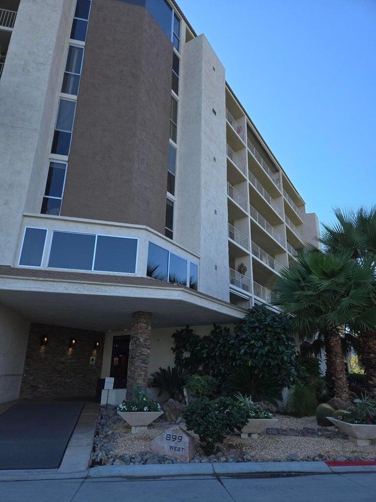 899 Island Drive - Photo 0