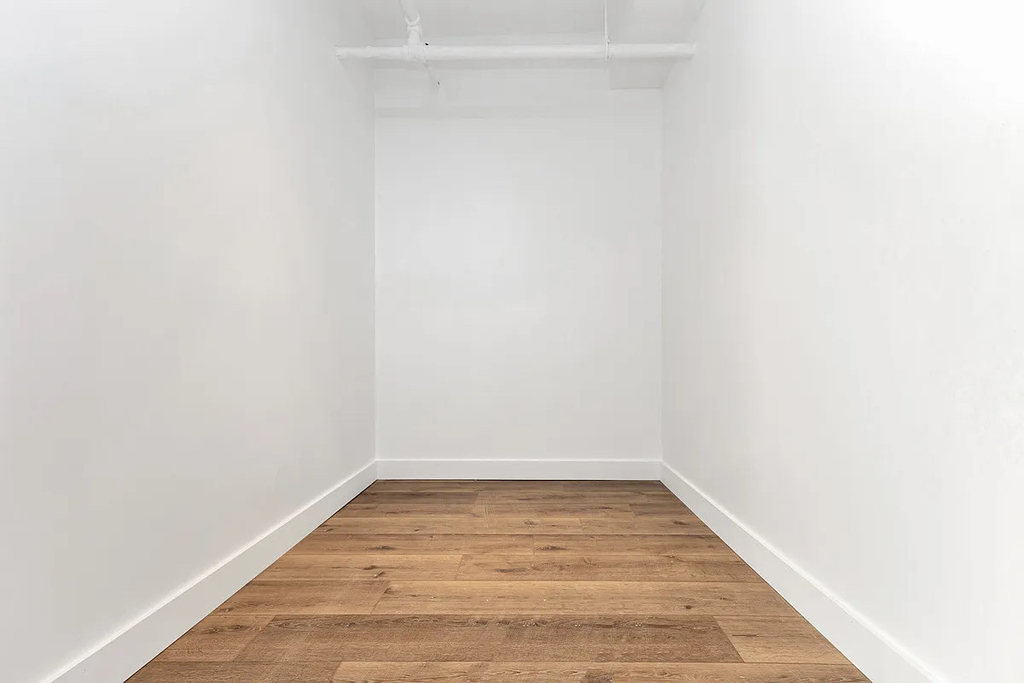 255 West 36th Street - Photo 5