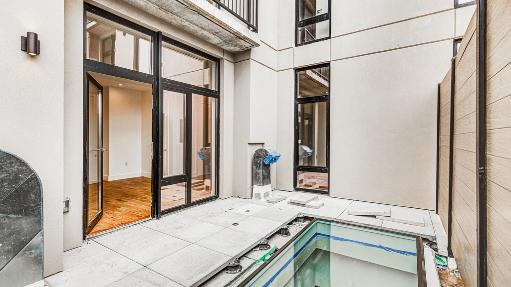 38-38 32nd St 11101 - Photo 5
