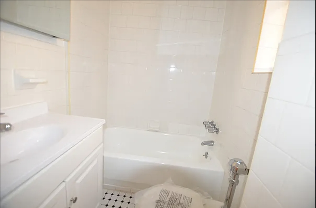 West 45th Street - Photo 2