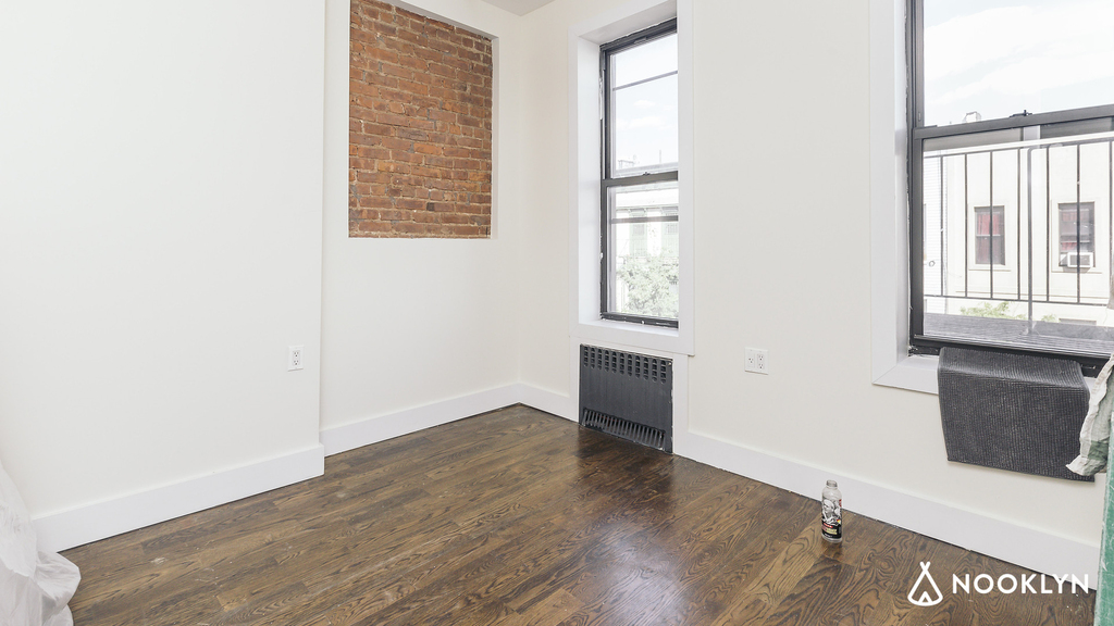 287 Troutman St 11237 - Photo 2