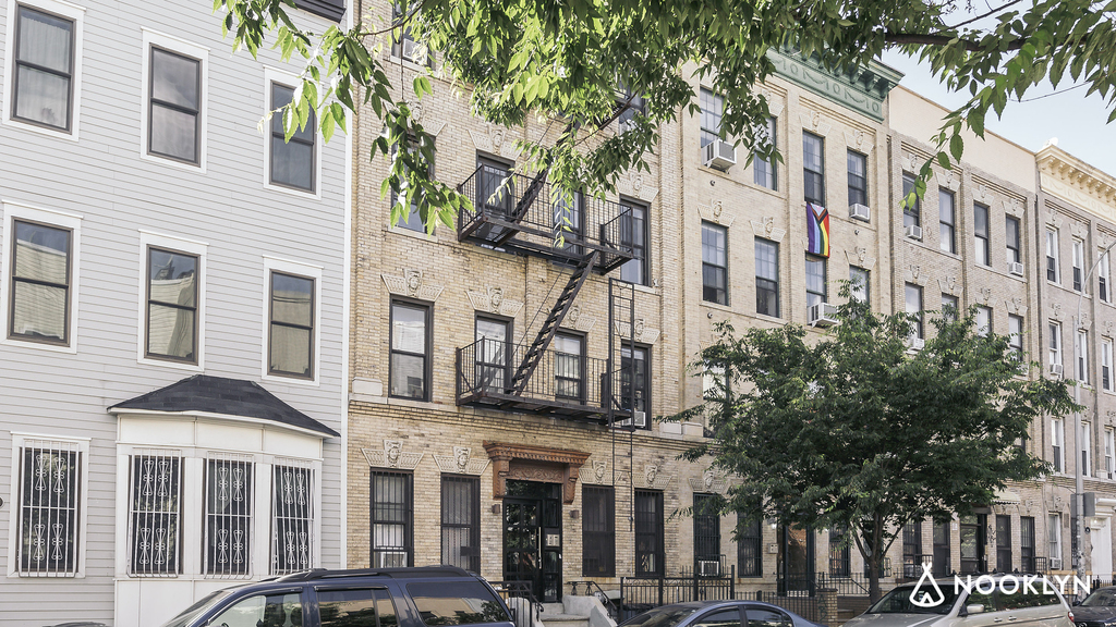 287 Troutman St 11237 - Photo 7