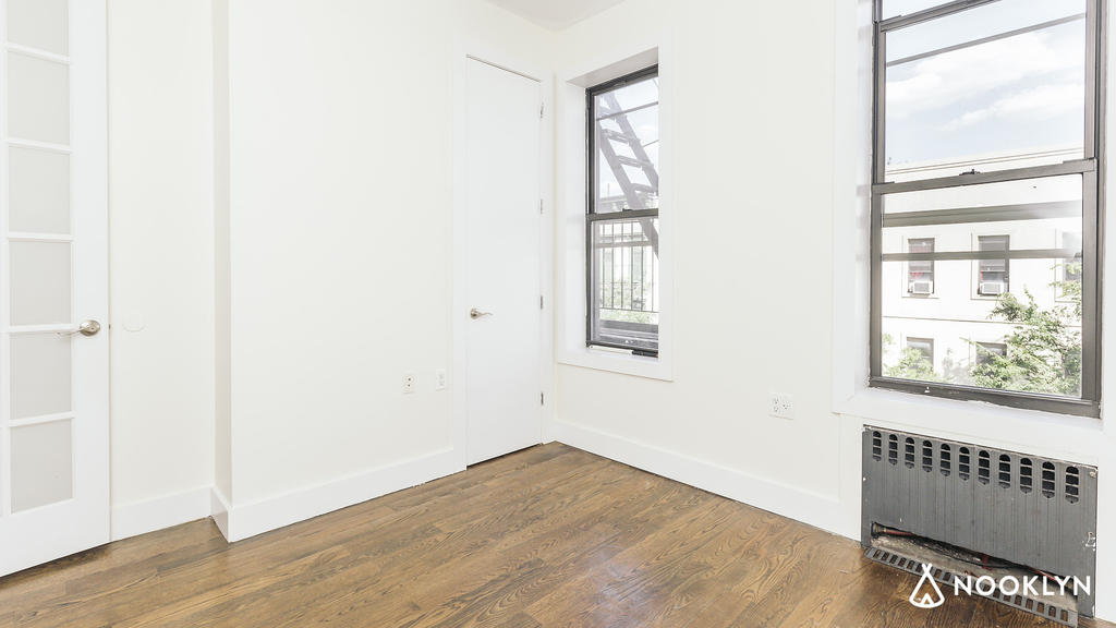 287 Troutman St 11237 - Photo 5