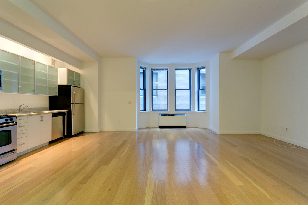 37 Wall Street - Photo 1