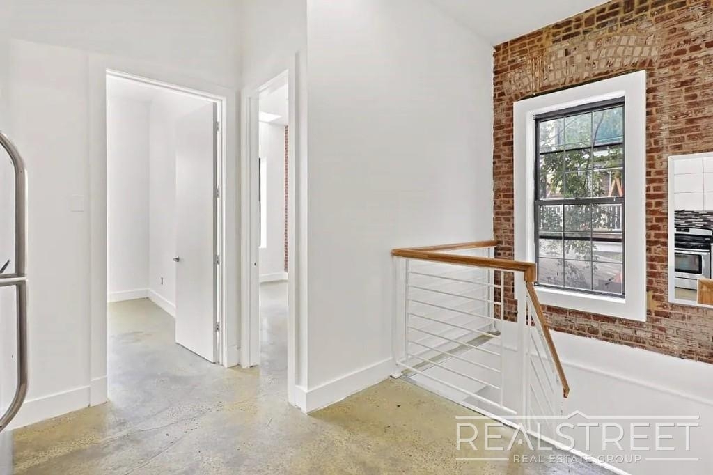 753 Lexington Avenue - Photo 7
