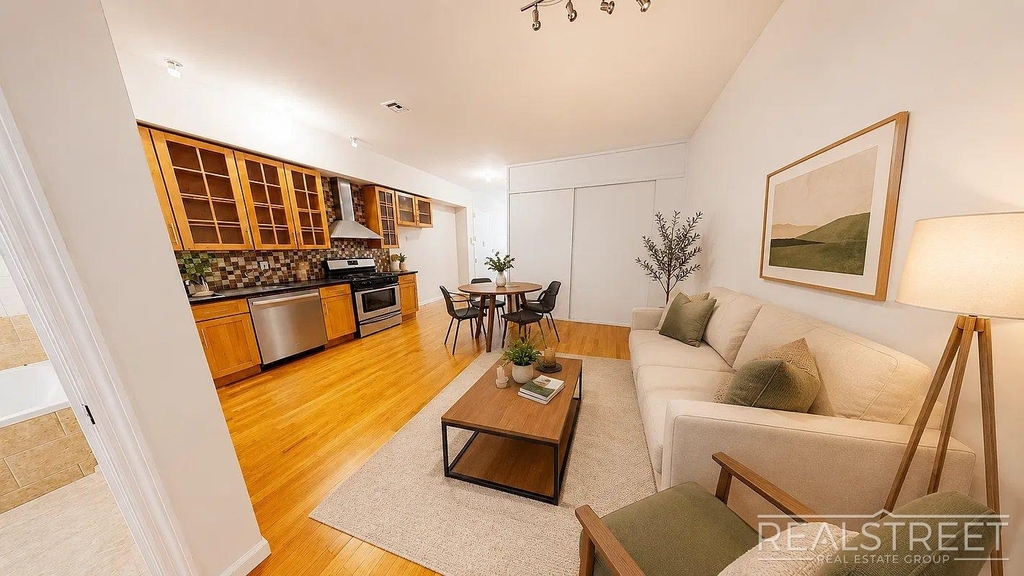 753 Lexington Avenue - Photo 4