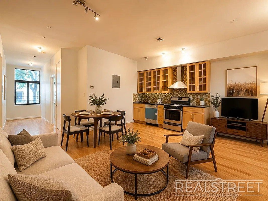 753 Lexington Avenue - Photo 1