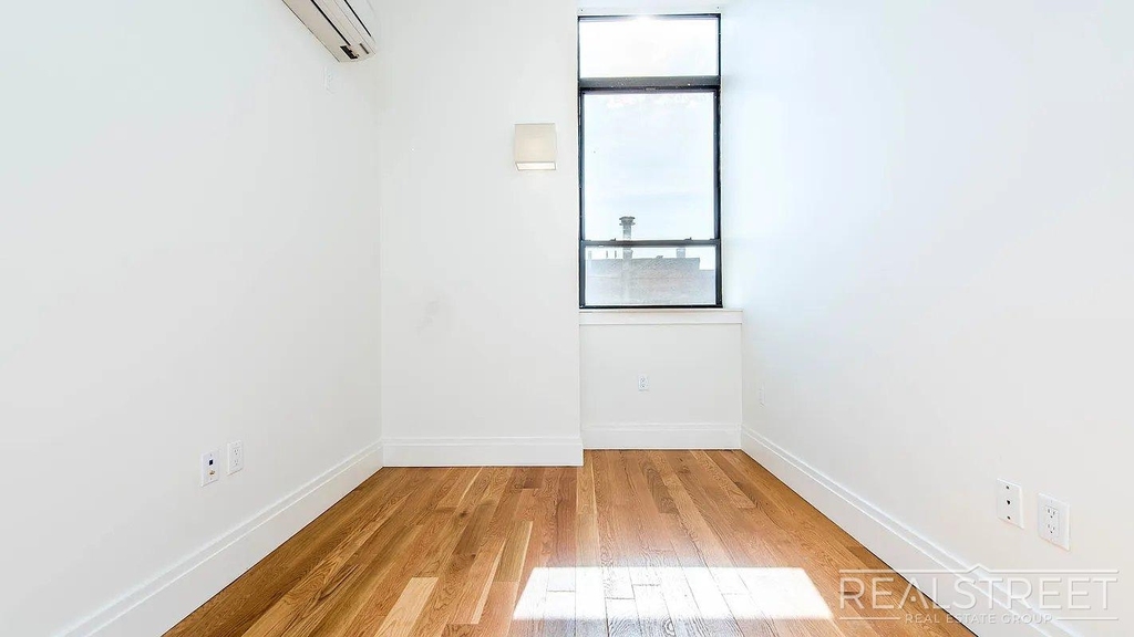 17 Monitor Street - Photo 7