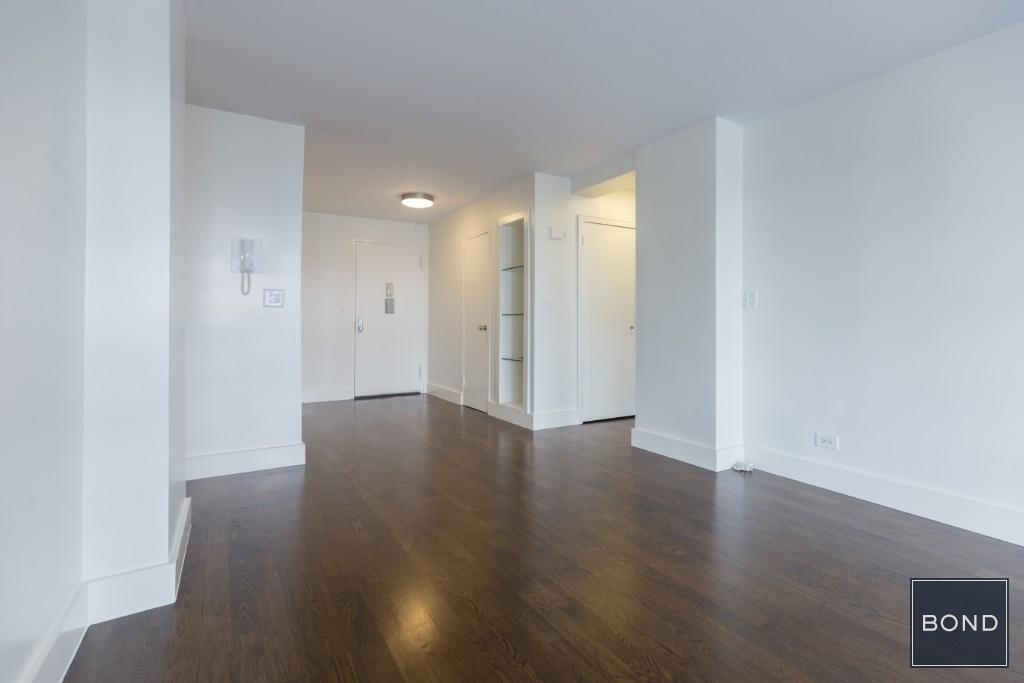 East 63rd Street - Photo 3