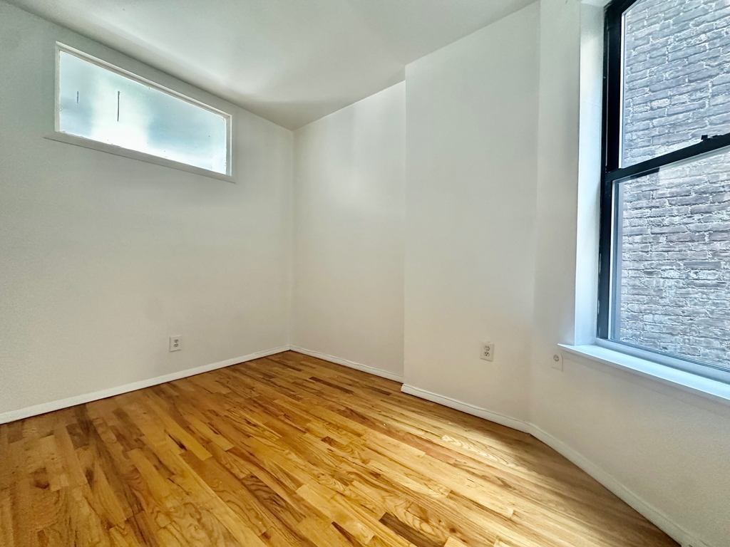 401 East 91st Street - Photo 11