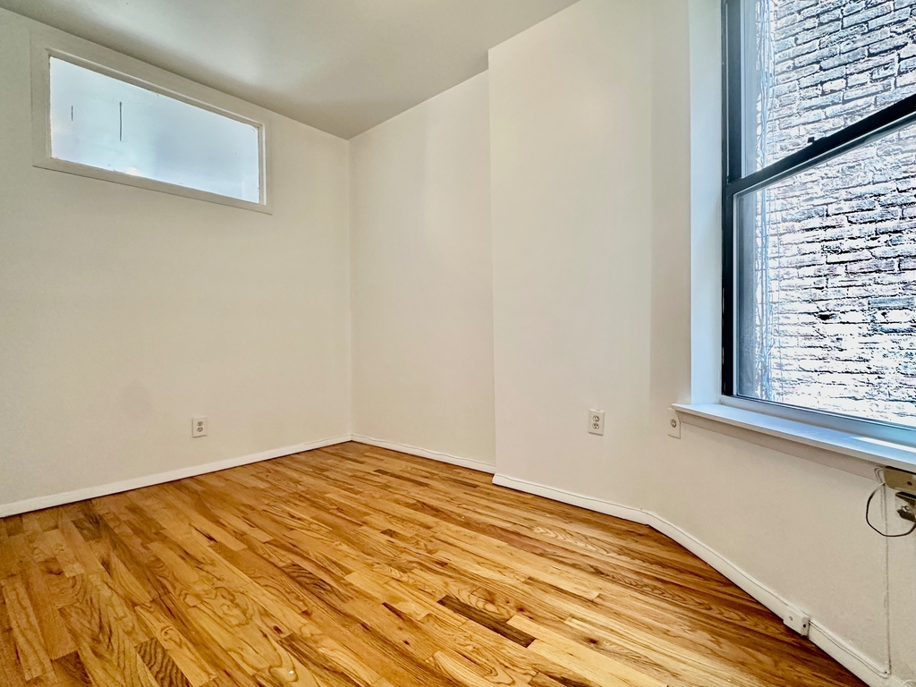 401 East 91st Street - Photo 9