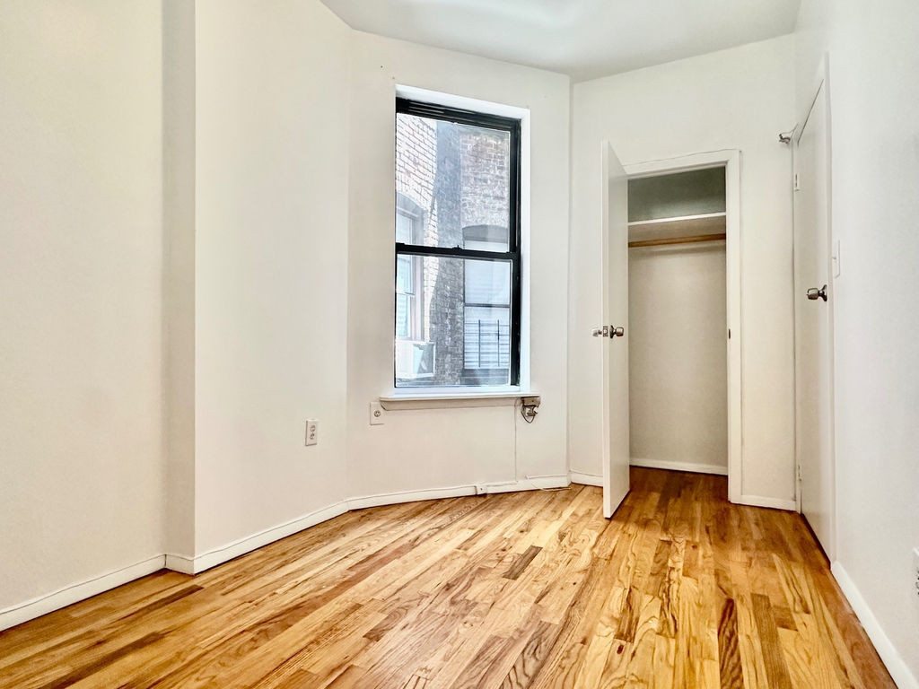 401 East 91st Street - Photo 10