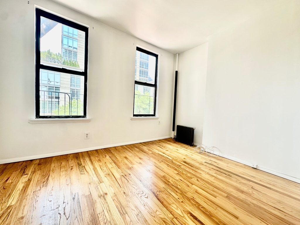 401 East 91st Street - Photo 0