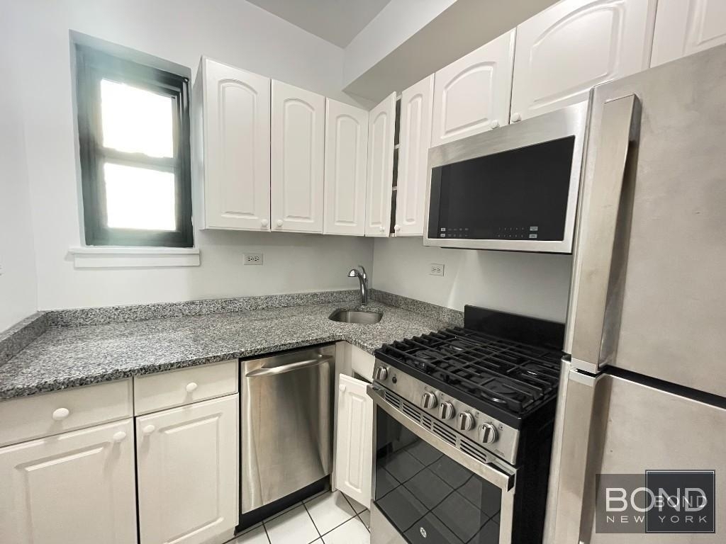 East 67th Street - Photo 2