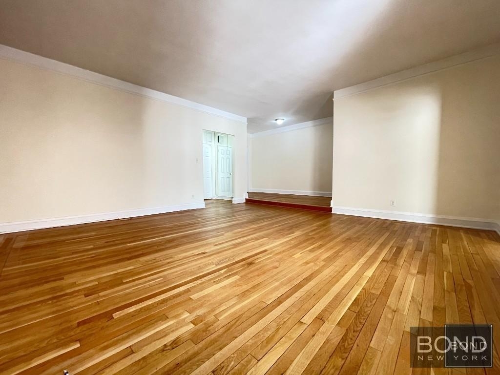 East 67th Street - Photo 6
